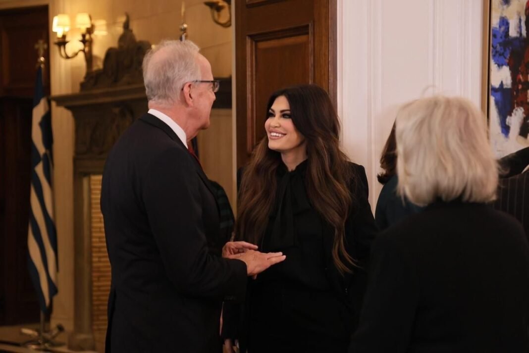 Συνάντηση της Κίμπερλι Γκίλφοϊλ με Αμερικανούς Γερουσιαστές στην Αθήνα