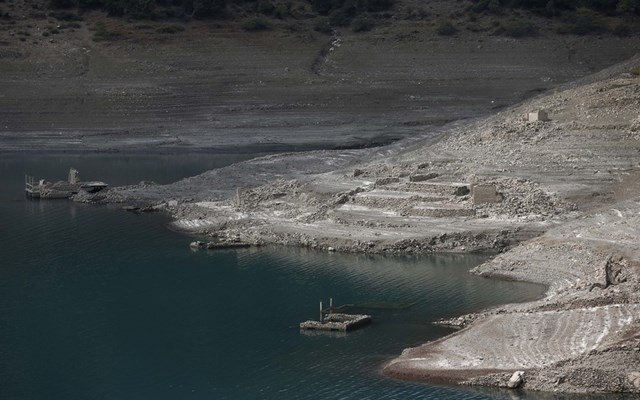 Οι πολλές βροχές αύξησαν τα αποθέματα νερού σε Μόρνο και Μαραθώνα, όμως δεν μπορούμε να εφησυχάζουμε