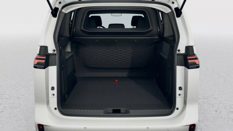 VW ID Buzz: Αυτή το καινούργιο αξεσουάρ συνδυάζει εργασία και οικογένεια