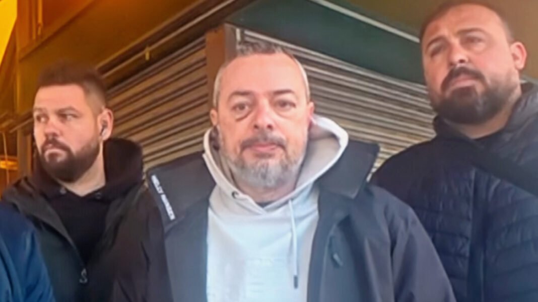 Βάζει λουκέτο στην επιχείρηση ο περιπτεράς στη Γαστούνη που ξυλοκοπήθηκε από ομάδα 20 Ρομά: «Δεν αξίζει τον κόπο, θα κάνω κάτι άλλο»