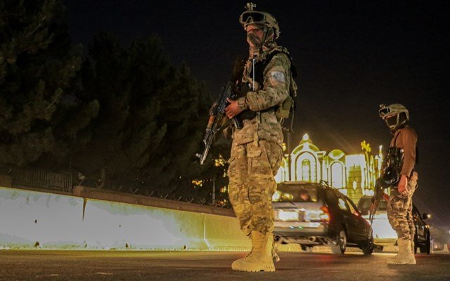 Συγκρούσεις-Πακιστάν-–-Αφγανιστάν:-Πώς-οδηγήθηκαν-στον-“ανοιχτό-πόλεμο”-και-ποια-μπορεί-να-είναι-η-έκβαση