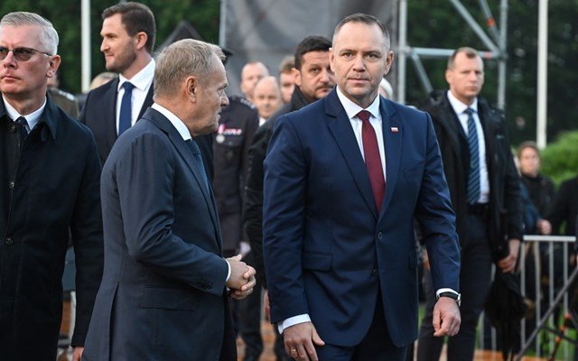 Κορυφαίος Πολωνός αξιωματούχος επιτίθεται στο SAFE: “Γυρίζουμε την πλάτη στις ΗΠΑ”