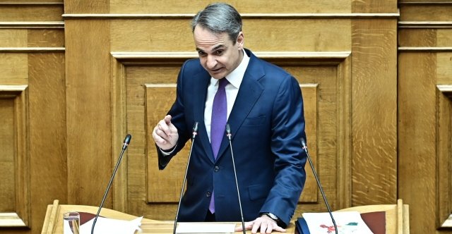 Μητσοτάκης στον Παρασύρη του ΠΑΣΟΚ: Δεν μετακομίζετε λίγο στο ΚΚΕ;