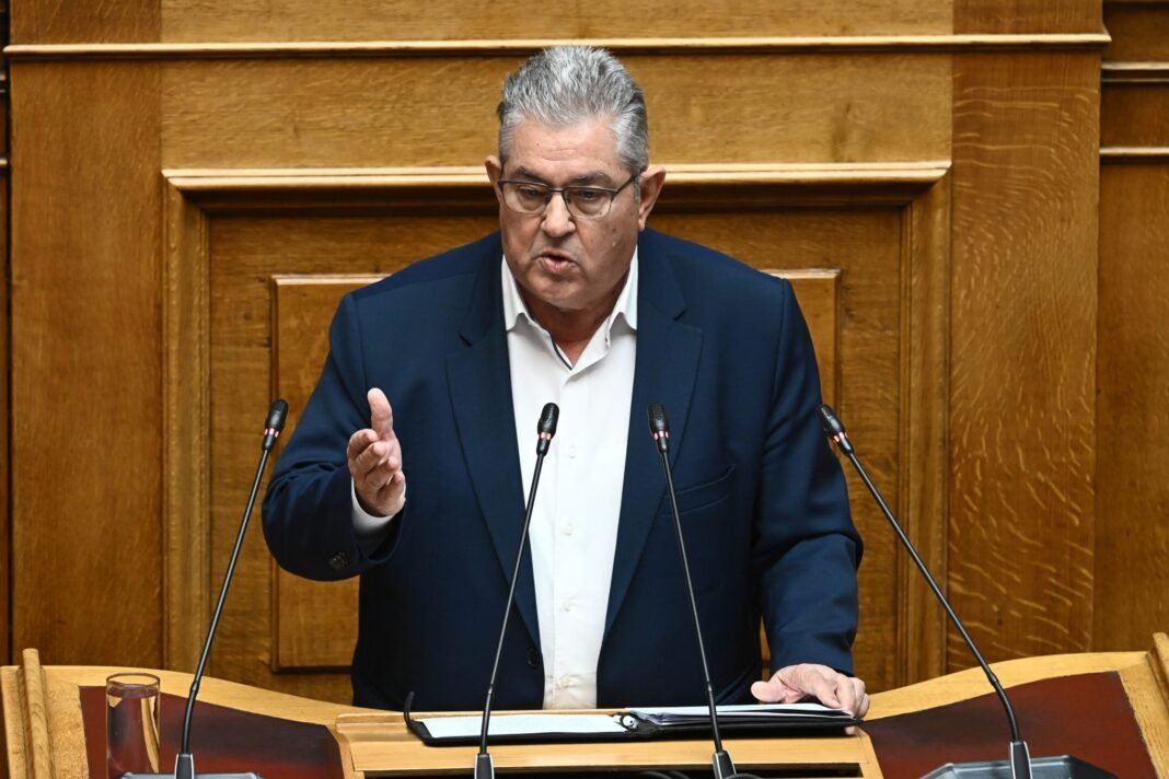 Κουτσούμπας για τα θύματα των Τεμπών: Η καλύτερη τιμή στη μνήμη τους είναι να δυναμώσει ο αγώνας – Να φτάσει μέχρι τέλους