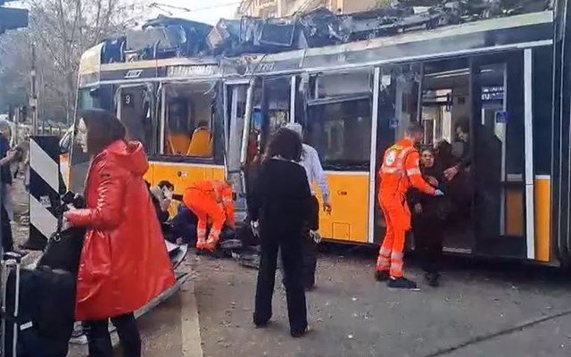 Τραμ-εκτροχιάστηκε-στο-Μιλάνο,-ένας-νεκρός-και-39-τραυματίες-σε-σοβαρή-κατάσταση