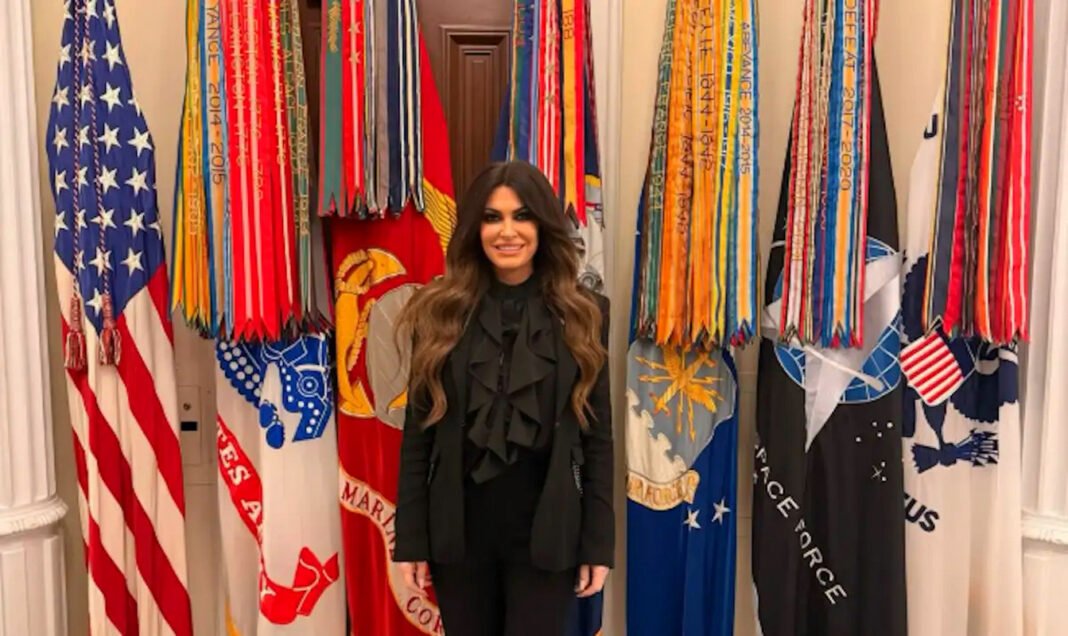 Η Κίμπερλι Γκιλφόιλ συνάντησε τον Ντόναλντ Τραμπ και τον ενημέρωσε για την πρόοδο στις ελληνομαερικάνικες σχέσεις