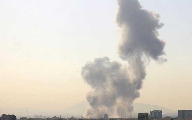 Πόλεμος ΗΠΑ – Ισραήλ – Ιράν: Επίθεση Ισραήλ κατά στρατιωτικών στόχων – Αμερικανικές βάσεις πλήττει η Τεχεράνη – Ο Τραμπ θα απευθυνθεί στο αμερικανικό έθνος