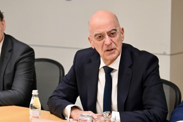 Δένδιας:-Η-Ελλάδα-στέλνει-φρεγάτες-και-f-16-στην-Κύπρο-μετά-τις-επιθέσεις-στο-Ακρωτήρι