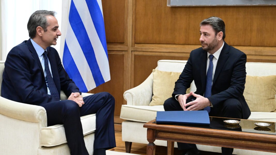 Ο Μητσοτάκης ενημερώνει τον Ανδρουλάκη με φόντο την κλιμάκωση στη Μέση Ανατολή: Δύσκολος ακόμα ο επαναπατρισμός Ελλήνων