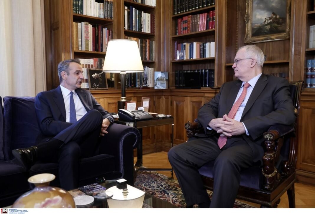 Επικοινωνία Μητσοτάκη – Τασούλα για τις εξελίξεις στη Μέση Ανατολή