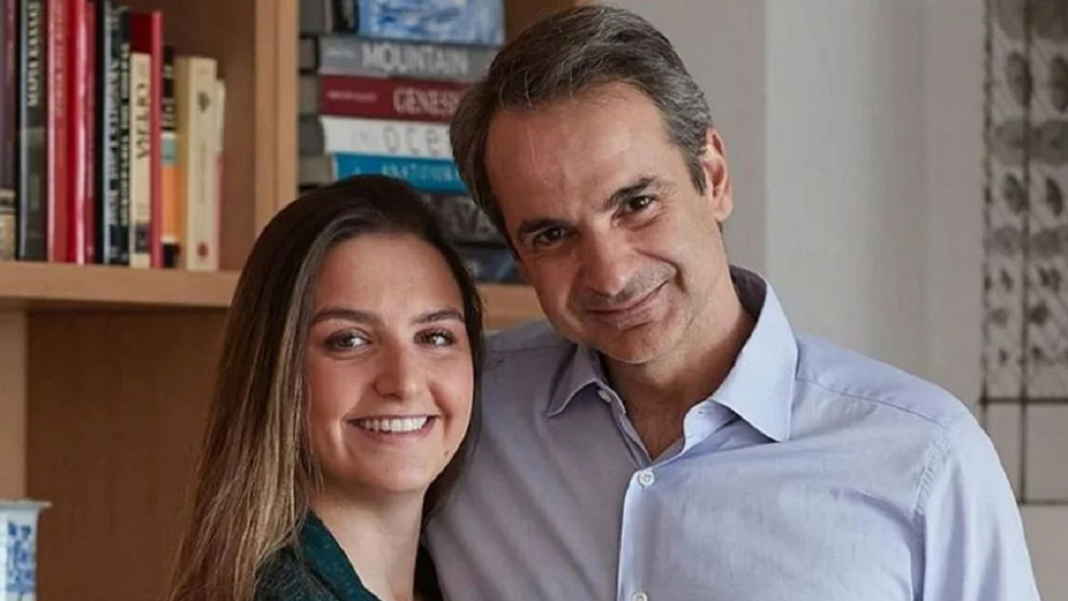 Σοφία-Μητσοτάκη:-Ήθελα-να-ήξερα-ποιος-κρύβεται-πίσω-από-τη-διασπορά-τέτοιων-fake-news-–-Πήρα-προγραμματισμένη-πτήση-επαναπατρισμού-της-aegean-από-το-Ομάν