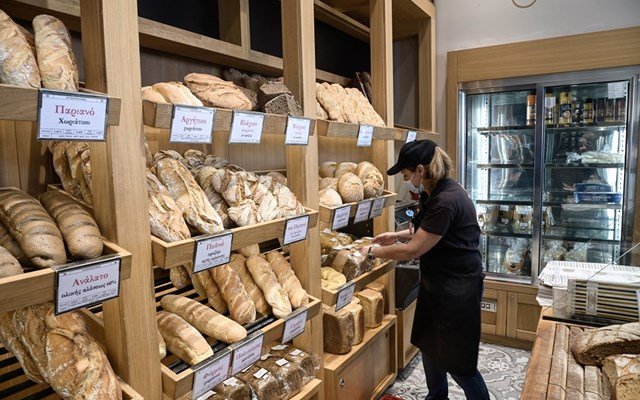 Ψωμί:-Από-1,30-ευρώ-το-κιλό-το-2006-στα-3,40-ευρώ-το-2026-–-Πόσοι-φούρνοι-έχουν-βάλει-λουκέτο