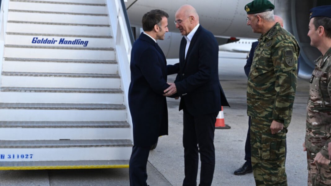 Δένδιας: Εξαιρετική ημέρα για τις σχέσεις Ελλάδας-Γαλλίας η επίσκεψη Μακρόν