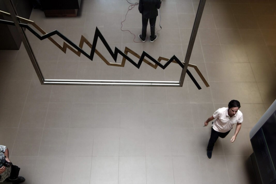 Χρηματιστήριο: Ισχυρή επιστροφή +3,62% — Οι τράπεζες πρωταγωνιστούν στη μεγάλη αντιστροφή Χρηματιστήριο:-Ισχυρή-επιστροφή-+3,62%-—-Οι-τράπεζες-πρωταγωνιστούν-στη-μεγάλη-αντιστροφή