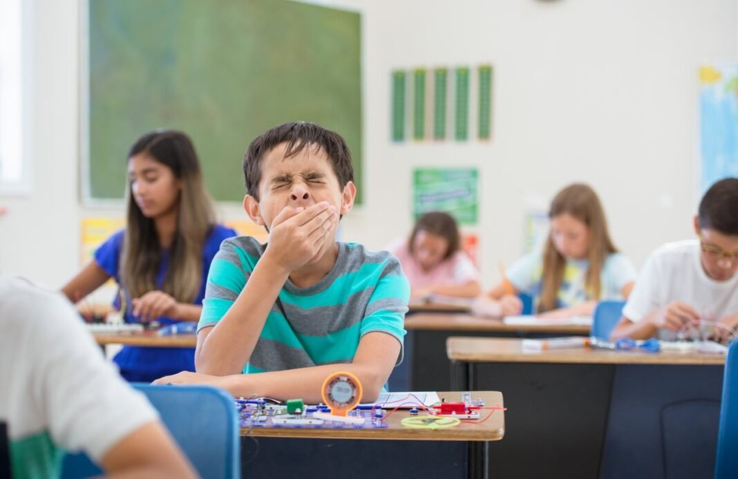 Πόσες ώρες κοιμάται καθημερινά το παιδί σας; Για σχεδόν ένα στα δύο δεν είναι αρκετές Πόσες-ώρες-κοιμάται-καθημερινά-το-παιδί-σας;-Για-σχεδόν-ένα-στα-δύο-δεν-είναι-αρκετές