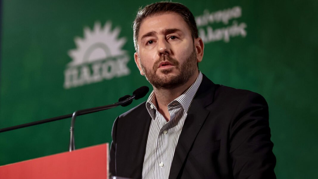 Ανδρουλάκης κατά Κωνσταντινόπουλου: «Πυροβολούσε τη συλλογική προσπάθεια με την στάση του», τι είπε για Δούκα