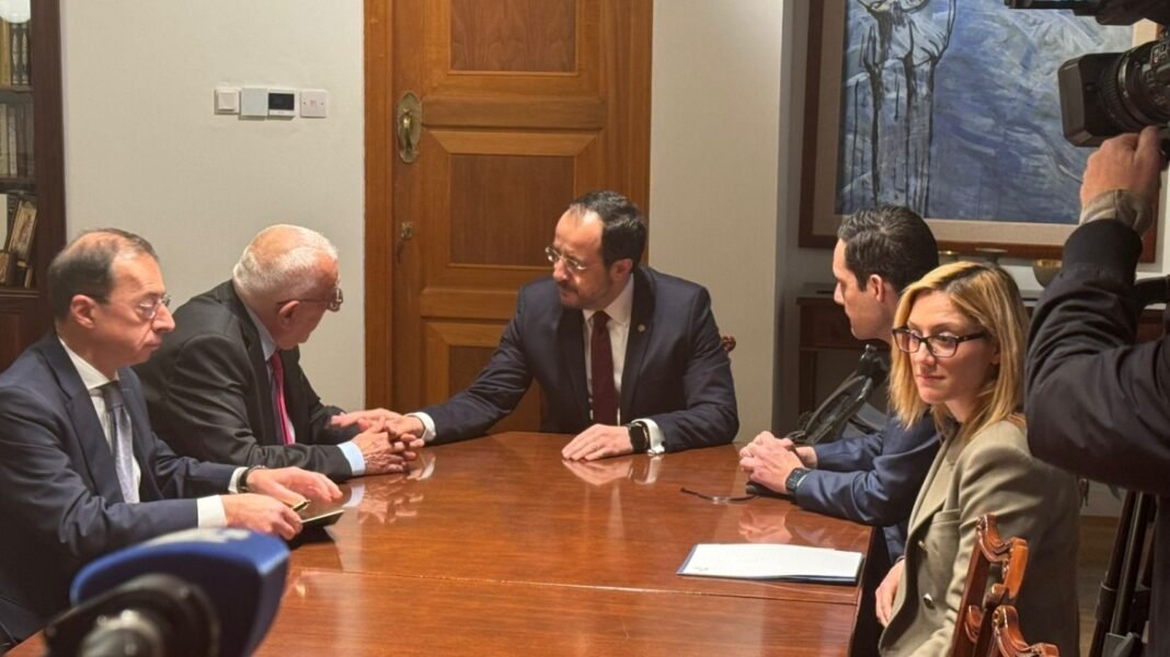 Κακλαμάνης σε Χριστοδουλίδη: Η ευρωπαϊκή ρήτρα αμοιβαίας συνδρομής για την Κύπρο να μην είναι συγκυριακή Κακλαμάνης σε Χριστοδουλίδη: Η ευρωπαϊκή ρήτρα αμοιβαίας συνδρομής για την Κύπρο να μην είναι συγκυριακή