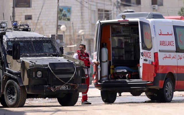 Οι διπλωματικές αποστολές της ΕΕ και ευρωπαϊκών χωρών καταδικάζουν τη βία των εποίκων κατά των Παλαιστινίων στην κατεχόμενη Δυτική Όχθη Οι-διπλωματικές-αποστολές-της-ΕΕ-και-ευρωπαϊκών-χωρών-καταδικάζουν-τη-βία-των-εποίκων-κατά-των-Παλαιστινίων-στην-κατεχόμενη-Δυτική-Όχθη