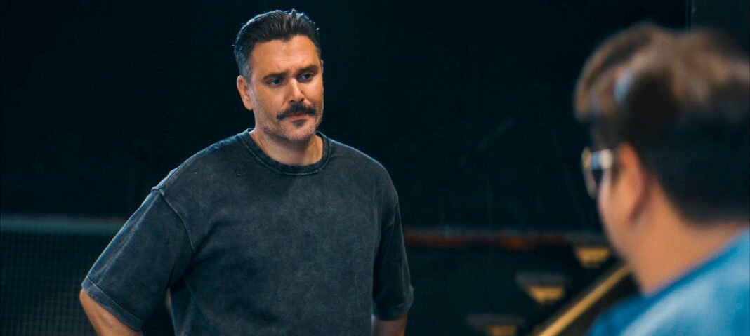 Γιατί-ρε-πατέρα:-Τα-3-αδέλφια-και-ο-Μιχαήλος-θα-βρεθούν-ξανά-στο-αστυνομικό-τμήμα