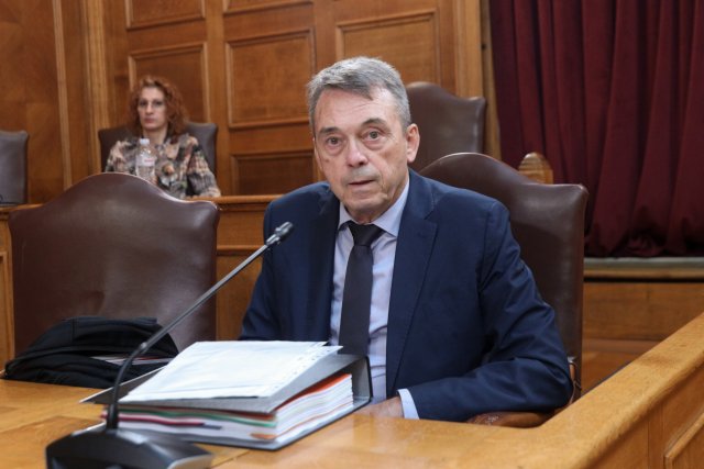 ΟΠΕΚΕΠΕ: Με ανάγκασαν να παραιτηθώ επειδή έκανα καλά τη δουλειά μου, κατέθεσε ο Βάρρας στη δίκη δυο πρώην στελεχών του Οργανισμού ΟΠΕΚΕΠΕ:-Με-ανάγκασαν-να-παραιτηθώ-επειδή-έκανα-καλά-τη-δουλειά-μου,-κατέθεσε-ο-Βάρρας-στη-δίκη-δυο-πρώην-στελεχών-του-Οργανισμού