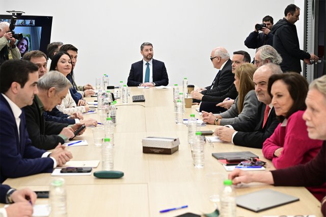 Ξεκίνησε η μάχη προς το Συνέδριο του ΠΑΣΟΚ: Οι ενστάσεις κορυφαίων στελεχών για αιφνιδιασμούς της τελευταίας στιγμής και η αναδίπλωση απέναντι στο ψήφισμα Δούκα Ξεκίνησε-η-μάχη-προς-το-Συνέδριο-του-ΠΑΣΟΚ:-Οι-ενστάσεις-κορυφαίων-στελεχών-για-αιφνιδιασμούς-της-τελευταίας-στιγμής-και-η-αναδίπλωση-απέναντι-στο-ψήφισμα-Δούκα