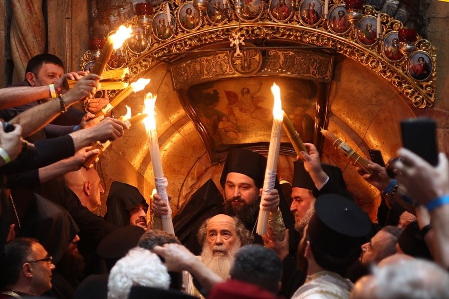 Uncertainty Looms Over Holy Light Arrival in Greece Amid Middle East Conflict uncertainty-looms-over-holy-light-arrival-in-greece-amid-middle-east-conflict