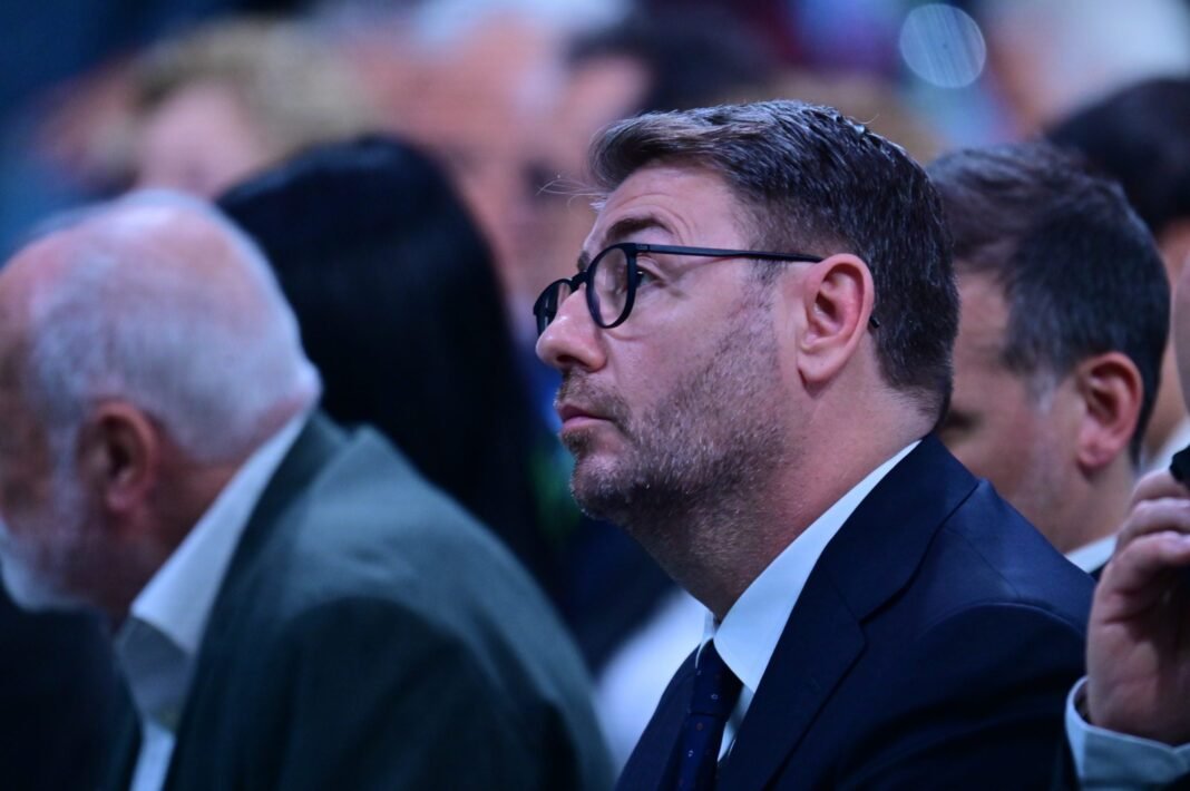 Βίντεο Ανδρουλάκη στο TikTok: Οι καφέδες που πίνει, τα… σκαρπίνια και η δελεαστική πρόταση που αρνήθηκε Βίντεο-Ανδρουλάκη-στο-tiktok:-Οι-καφέδες-που-πίνει,-τα…-σκαρπίνια-και-η-δελεαστική-πρόταση-που-αρνήθηκε