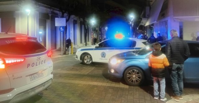 Συνελήφθησαν-τρεις-ανήλικοι-για-την-επίθεση-σε-16χρονο-στο-Αγρίνιο,-χειροπέδες-και-σε-τρεις-γονείς