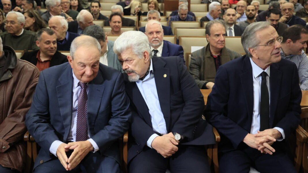 Σαμαράς και Καραμανλής στην παρουσίαση του βιβλίου του καθηγητή γεωπολιτικής, Γιάννη Μάζη – Ποιοι έδωσαν το παρών Σαμαράς και Καραμανλής στην παρουσίαση του βιβλίου του καθηγητή γεωπολιτικής, Γιάννη Μάζη – Ποιοι έδωσαν το παρών