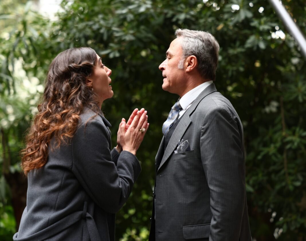 Άγιος έρωτας: Ο Στέφανος δεν μπορεί να συγκρατήσει την οργή του για την Άννα Άγιος-έρωτας:-Ο-Στέφανος-δεν-μπορεί-να-συγκρατήσει-την-οργή-του-για-την-Άννα