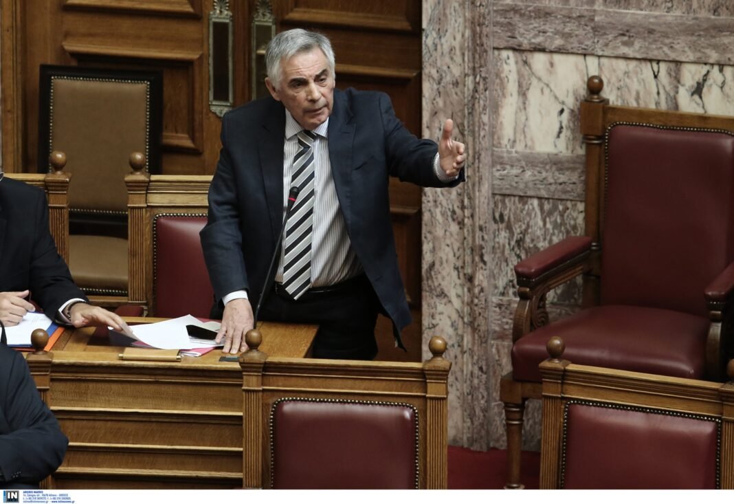 Πελεγρίνης: «Ποιος είναι ο Δούκας; Δεν ξέρω για ποιον λέτε» – Η αντίδρασή του σε ερώτηση για τις δηλώσεις του Δημάρχου Αθηναίων Πελεγρίνης:-«Ποιος-είναι-ο-Δούκας;-Δεν-ξέρω-για-ποιον-λέτε»-–-Η-αντίδρασή-του-σε-ερώτηση-για-τις-δηλώσεις-του-Δημάρχου-Αθηναίων