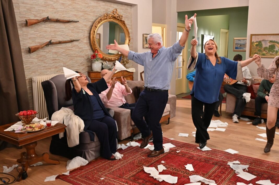 Το σόι σου: Τριαντάφυλλοι και Χαμπέοι γλεντάνε μαζί… στους ήχους των Τεκετζήδων Το-σόι-σου:-Τριαντάφυλλοι-και-Χαμπέοι-γλεντάνε-μαζί…-στους-ήχους-των-Τεκετζήδων