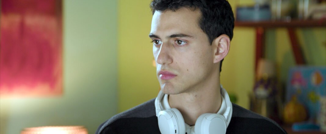 «Το-παιδί»:-Ο-Δημήτρης-φεύγει-από-το-Νεοχώρι-κρυφά-από-όλους