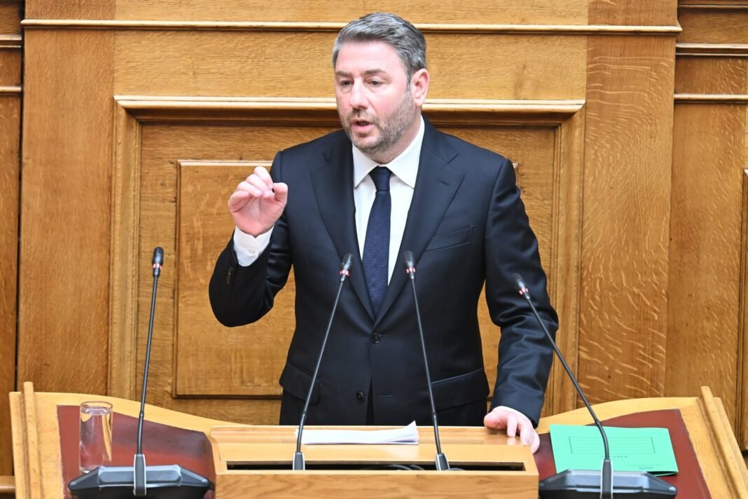 Ανδρουλάκης-στο-tiktok:-«Αυτό-δεν-είναι-κοινοβουλευτική-πλειοψηφία,-είναι-αίθουσα-αναμονής-δικαστηρίου»