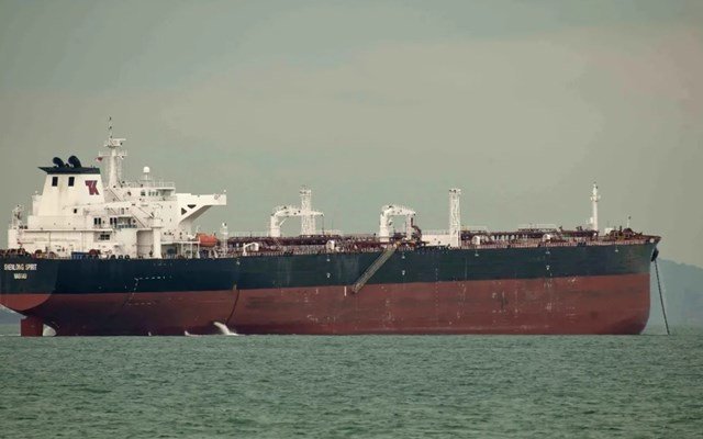 Το Ιράκ καλεί τους αγοραστές να παραλάβουν το αργό καθώς τα πλοία του διέρχονται από το στενό του Ορμούζ Το-Ιράκ-καλεί-τους-αγοραστές-να-παραλάβουν-το-αργό-καθώς-τα-πλοία-του-διέρχονται-από-το-στενό-του-Ορμούζ