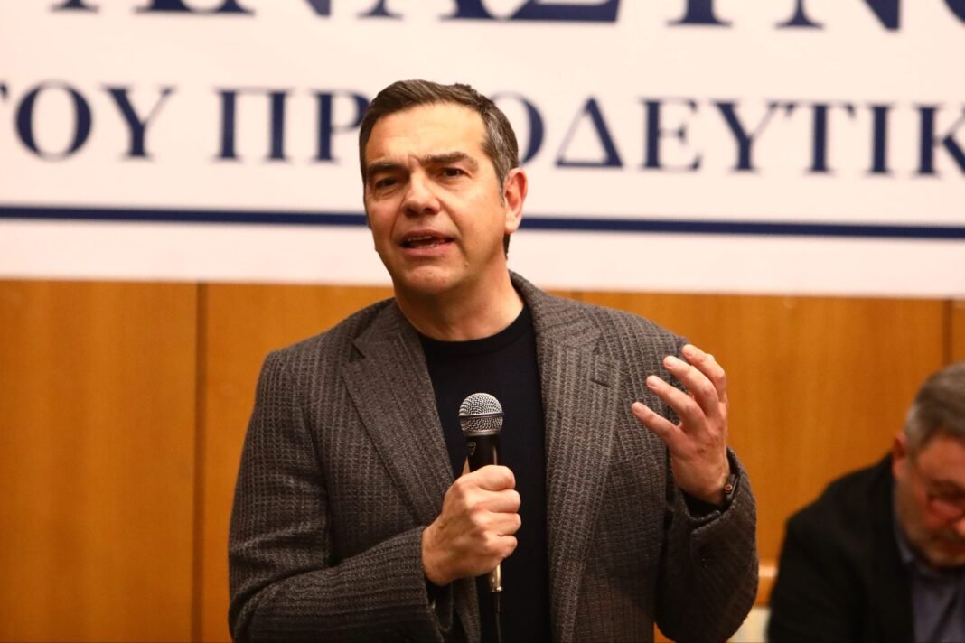 Τσίπρας:-Το-μόνο-ασυμβίβαστο-που-θα-έπρεπε-να-θεσπιστεί-είναι-αυτό-του-πρωθυπουργού-και-του-πολιτικού-απατεώνα