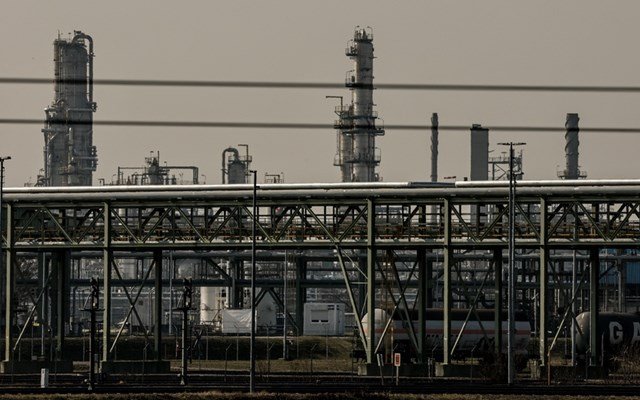 Ο-πόλεμος-στο-Ιράν-αυξάνει-τη-ζήτηση-για-καύσιμα-από-τις-ΗΠΑ-ενισχύοντας-τα-περιθώρια-κέρδους-των-διυλιστηρίων-στην-ακτή-του-Κόλπου