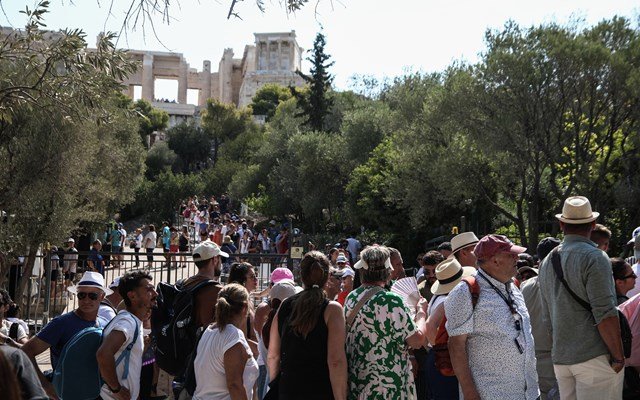 Οι 3 παράγοντες που επηρεάζουν τη φετινή σεζόν του τουρισμού – Τι περιμένει ο κλάδος Οι-3-παράγοντες-που-επηρεάζουν-τη-φετινή-σεζόν-του-τουρισμού-–-Τι-περιμένει-ο-κλάδος