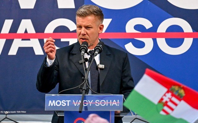 Ο Μαγιάρ δεσμεύεται για δημοκρατική στροφή της Ουγγαρίας – “Όχι” σε ένταξη της “εμπόλεμης Ουκρανίας” στην ΕΕ Ο-Μαγιάρ-δεσμεύεται-για-δημοκρατική-στροφή-της-Ουγγαρίας-–-“Όχι”-σε-ένταξη-της-“εμπόλεμης-Ουκρανίας”-στην-ΕΕ