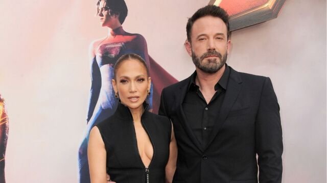 Ο Μπεν Άφλεκ παραχώρησε στην Τζένιφερ Λόπεζ το μερίδιό του από τη βίλα των 60 εκατ. δολαρίων στο Μπέβερλι Χιλς Ο-Μπεν-Άφλεκ-παραχώρησε-στην-Τζένιφερ-Λόπεζ-το-μερίδιό-του-από-τη-βίλα-των-60-εκατ.-δολαρίων-στο-Μπέβερλι-Χιλς