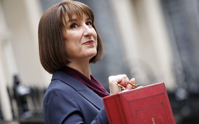 Βρετανία:-“Απογοητευμένη-και-οργισμένη”-η-Ριβς-για-την-αμερικανική-στρατηγική-στο-Ιράν