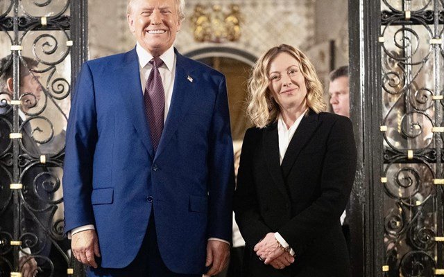 Τραμπ: Η Μελόνι αρέσει στον κόσμο; Δεν μπορώ να το πιστέψω, είναι απαράδεκτη Τραμπ:-Η-Μελόνι-αρέσει-στον-κόσμο;-Δεν-μπορώ-να-το-πιστέψω,-είναι-απαράδεκτη