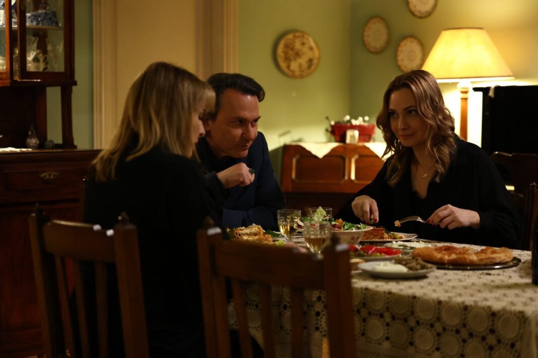 Τηλεθέαση (15/4): Ποδόσφαιρο vs μυθοπλασία – Διπλή μάχη για την κορυφή σε δυναμικό και σύνολο Τηλεθέαση-(15/4):-Ποδόσφαιρο-vs-μυθοπλασία-–-Διπλή-μάχη-για-την-κορυφή-σε-δυναμικό-και-σύνολο