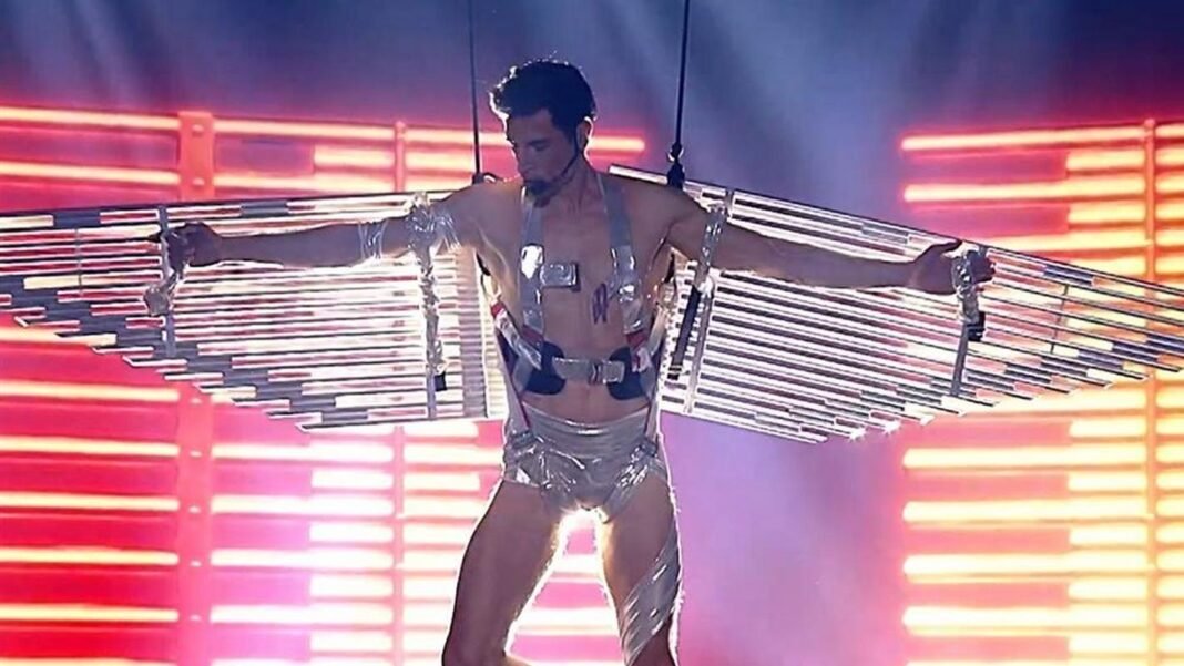 Your Face Sounds Familiar: Η επιτυχημένη μεταμφίεση του Κωνσταντίνου Μαγκλάρα σε… Σάκη Ρουβά – Η αντίδραση του τραγουδιστή your-face-sounds-familiar:-Η-επιτυχημένη-μεταμφίεση-του-Κωνσταντίνου-Μαγκλάρα-σε…-Σάκη-Ρουβά-–-Η-αντίδραση-του-τραγουδιστή