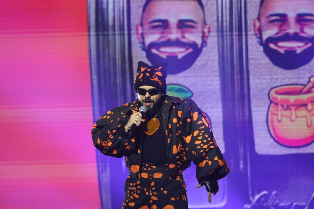 Eurovision 2026: Ολοκληρώθηκε η άτυπη τουρνέ – Πότε αναχωρεί για τη Βιέννη ο Akylas eurovision-2026:-Ολοκληρώθηκε-η-άτυπη-τουρνέ-–-Πότε-αναχωρεί-για-τη-Βιέννη-ο-akylas