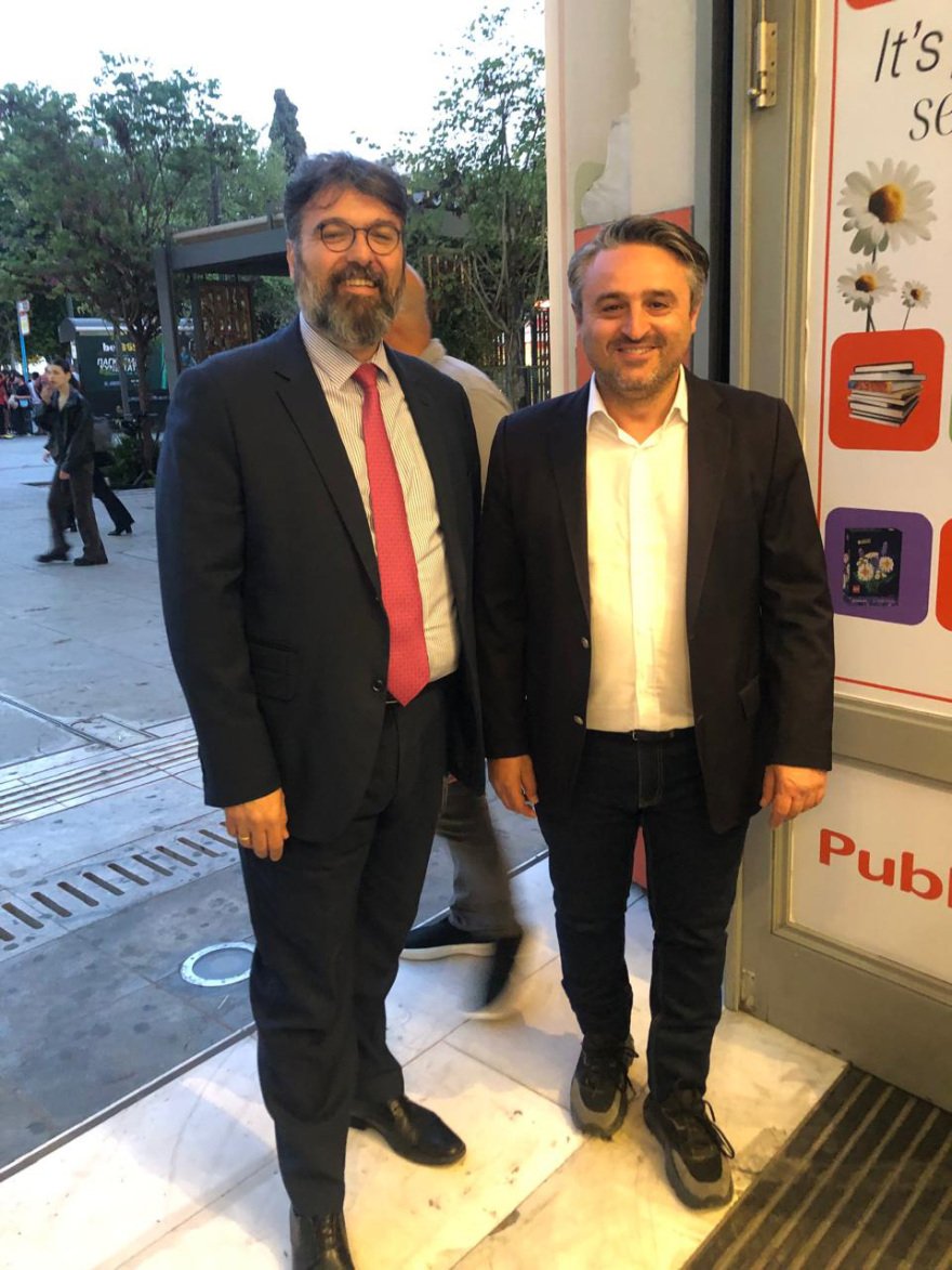 Από Τσίπρα μέχρι Δούκα και από ναύαρχο Αποστολάκη μέχρι Δήμητρα Ματσούκα: Όσα έγιναν στην παρουσίαση βιβλίου για τον Μπουτάρη, δείτε βίντεο Από Τσίπρα μέχρι Δούκα και από ναύαρχο Αποστολάκη μέχρι Δήμητρα Ματσούκα: Όσα έγιναν στην παρουσίαση βιβλίου για τον Μπουτάρη, δείτε βίντεο