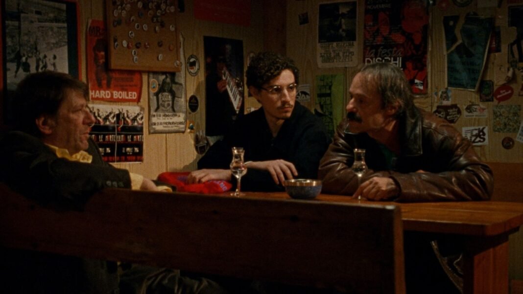 Κριτική ταινιών: «Ένα τελευταίο για τον δρόμο» και «Γυναίκες έξω» – Σαν παλιό (ιταλικό) σινεμά Κριτική-ταινιών:-«Ένα-τελευταίο-για-τον-δρόμο»-και-«Γυναίκες-έξω»-–-Σαν-παλιό-(ιταλικό)-σινεμά