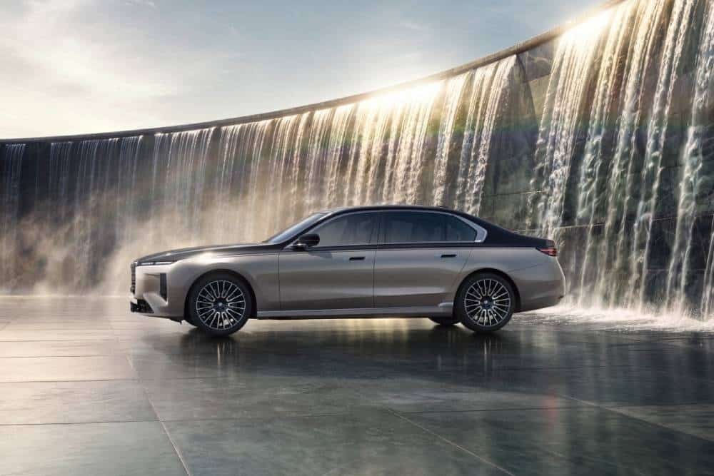 Νέα-bmw-Σειρά-7-είναι-η-neue-klasse-ναυαρχίδα