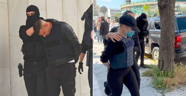 Με-σκυμμένα-κεφάλια-ο-20χρονος,-ο-18χρονος-και-τα-δύο-κορίτσια-στον-εισαγγελέα-για-τη-δολοφονία-του-27χρονου-στον-Άγιο-Δημήτριο