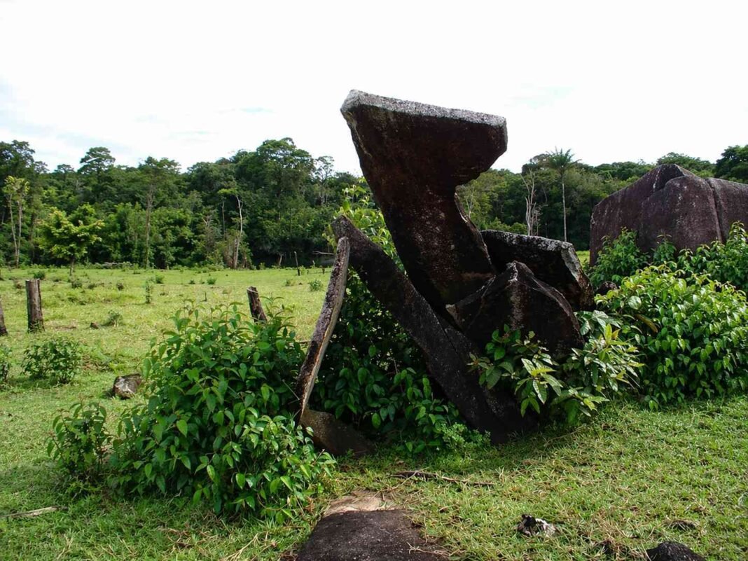 Archaeologists Find Artifacts of Amazon’s Indigenous Inhabitants Before Colonization archaeologists-find-artifacts-of-amazon’s-indigenous-inhabitants-before-colonization